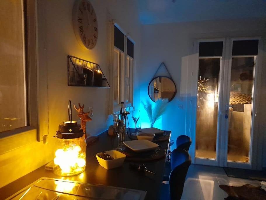 L'Antre Deux Pierres, Romantisme, Jacuzzi Exterieur, Plateau Dinatoire Bouyon 외부 사진