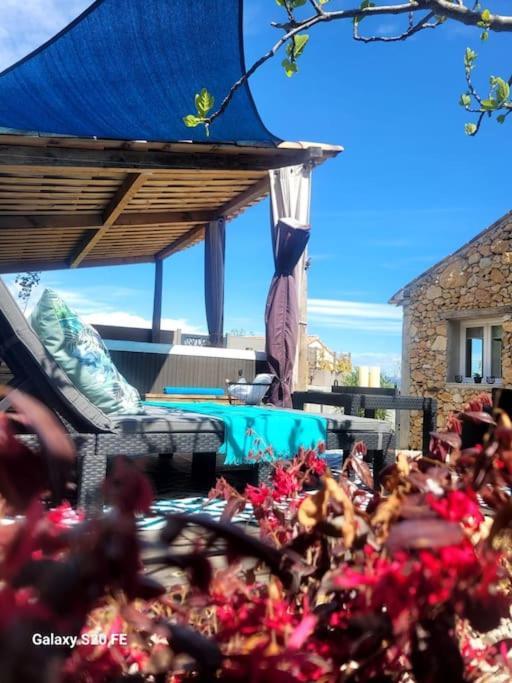 L'Antre Deux Pierres, Romantisme, Jacuzzi Exterieur, Plateau Dinatoire Bouyon 외부 사진
