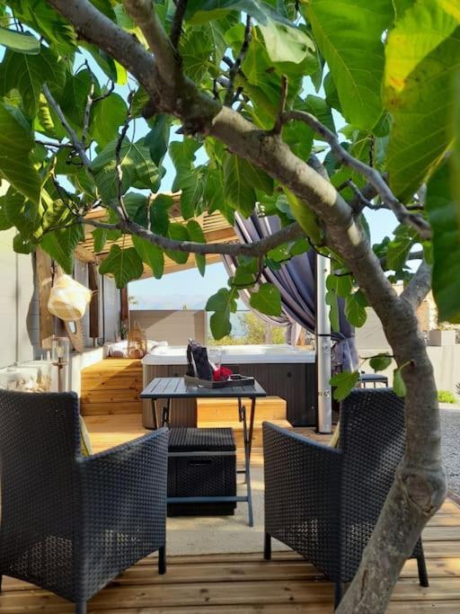 L'Antre Deux Pierres, Romantisme, Jacuzzi Exterieur, Plateau Dinatoire Bouyon 외부 사진